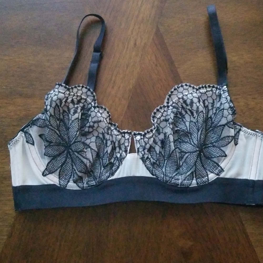 Lacey Bra
